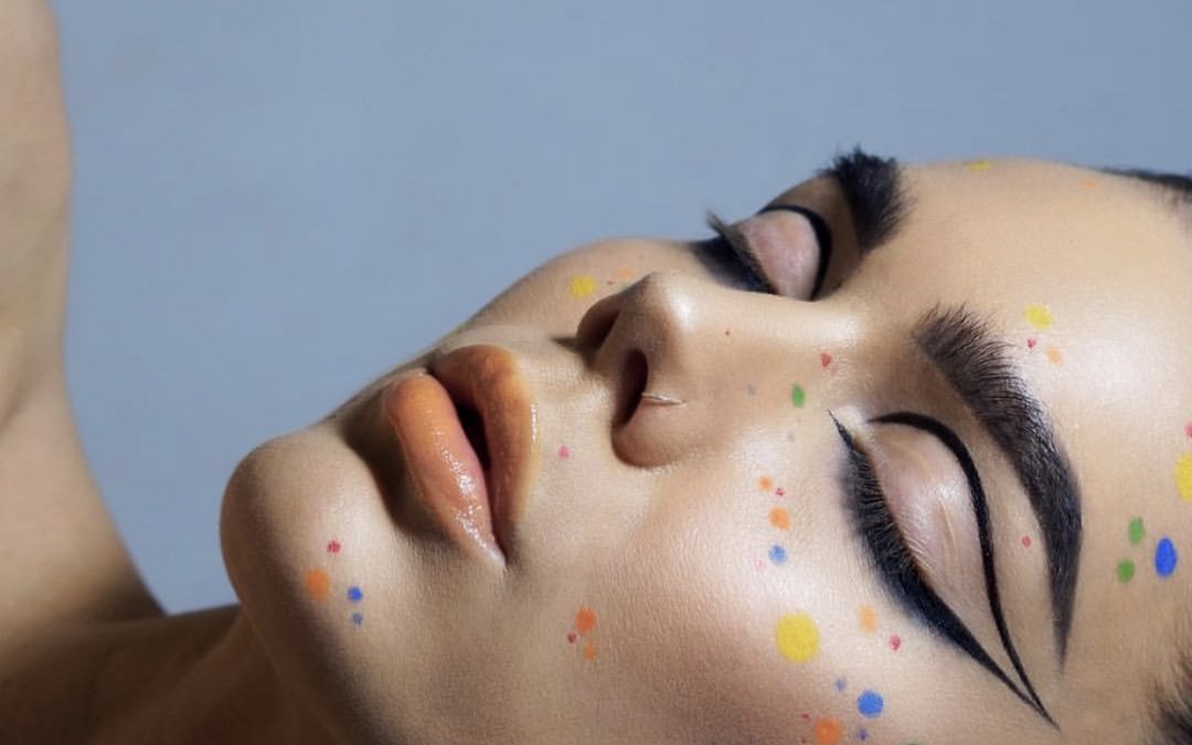 Inspiração de Maquiagem Fácil pro Carnaval